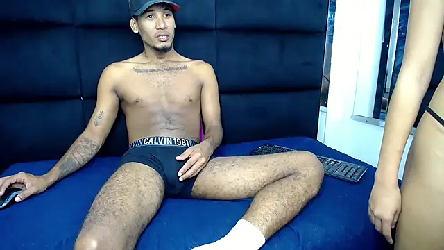 Hilarydolls online show from 22, 12, 2025