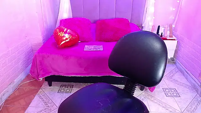 Snapshot of madisson_768 chatting on 21, 3, 2026 madisson 768 online show from 21, 3, 2026