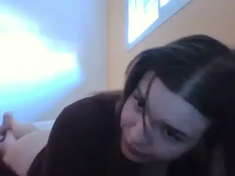 frutillitaaok  online show from 25, 3, 2026