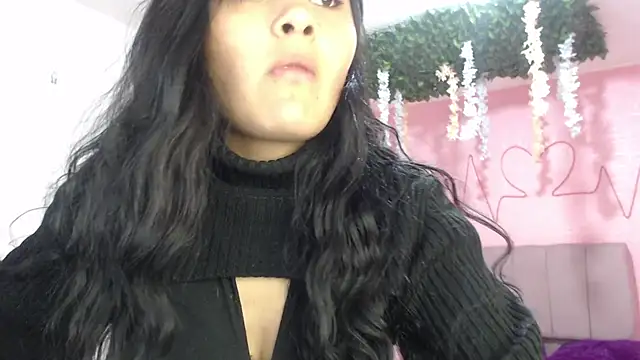 Snapshot of lia_rose_6 chatting on 22, 12, 2025 lia rose 6 online show from 22, 12, 2025