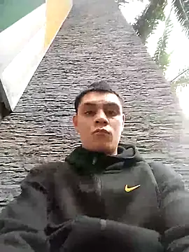 sebastianfelipe online show from 8, 4, 2026