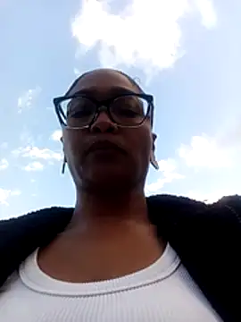 MaayaFonseca online show from 20, 12, 2025