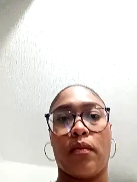 MaayaFonseca online show from 21, 12, 2025