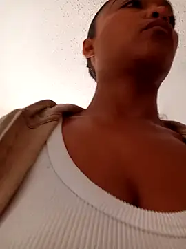 MaayaFonseca online show from 22, 12, 2025