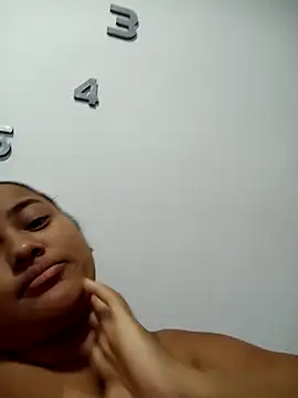 Luna-Morales online show from 5, 12, 2025