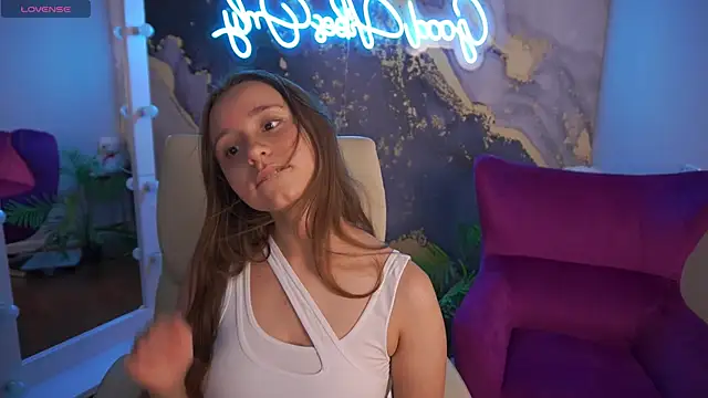 TinyNatalie online show from 7, 7, 2026
