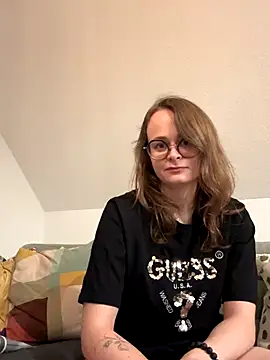 norafack33 online show from 14, 12, 2025