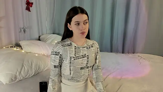 Alice Smilee online show from 19, 12, 2025