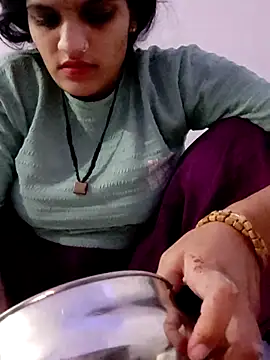 Hot hania online show from 4, 12, 2025