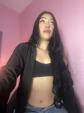 DAKOTA SAKURA online show from 16, 6, 2026