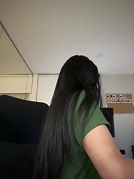 TAMARALEWISMD online show from 14, 12, 2025