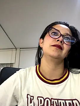 TAMARALEWISMD online show from 20, 12, 2025