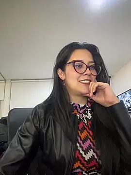 TAMARALEWISMD online show from 23, 12, 2025