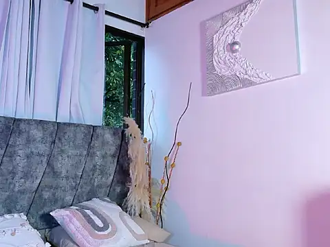 MiaBlumm  online show from 20, 12, 2025