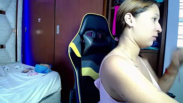 Couple wildd  online show from 21, 12, 2025