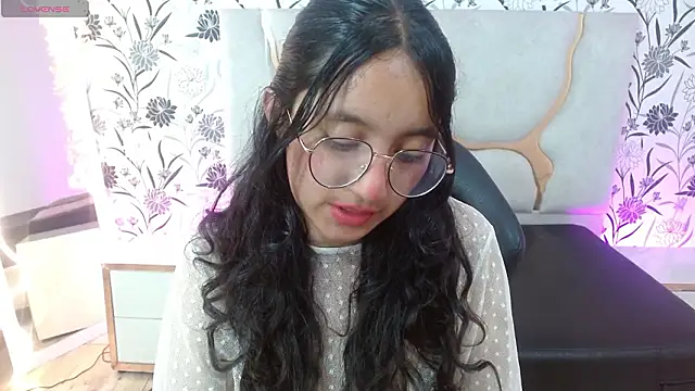 rosee tay1 online show from 1, 2, 2026