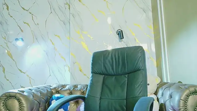 Cloe16  online show from 12, 1, 2026