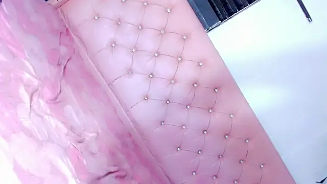 laura dolll online show from 5, 2, 2026