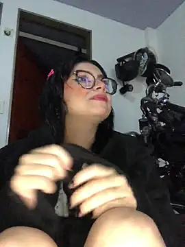 Miharu  online show from 4, 12, 2025