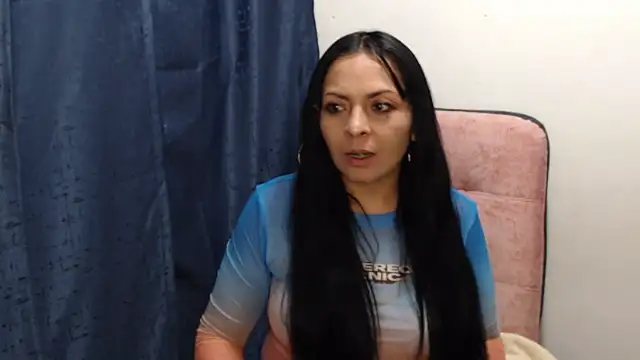 Snapshot of Paolahotty chatting on 14, 12, 2025 Paolahotty online show from 14, 12, 2025