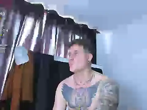 Snapshot of leon_cumming chatting on 13, 2, 2026 leon cumming online show from 13, 2, 2026