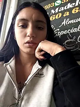  ArianaToro online show from 2, 2, 2026