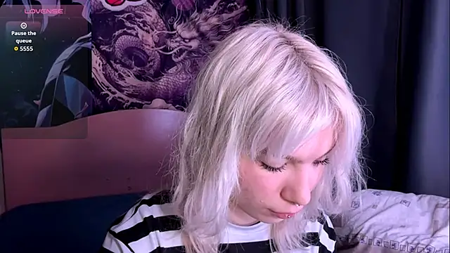 Snapshot of LolaDollyMur chatting on 24, 11, 2025 LolaDollyMur online show from 24, 11, 2025