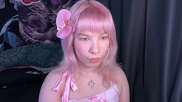 Snapshot of LolaDollyMur chatting on 21, 12, 2025 LolaDollyMur online show from 21, 12, 2025