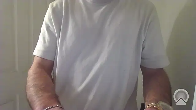 Snapshot of famous1tad chatting on 9, 1, 2026 famous1tad online show from 9, 1, 2026