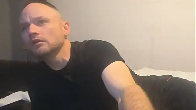 Snapshot of famous1tad chatting on 18, 1, 2026 famous1tad online show from 18, 1, 2026