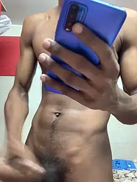 Snapshot of akgymnastic77Z chatting on 27, 5, 2026 akgymnastic77Z online show from 27, 5, 2026