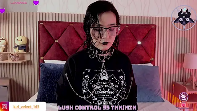 Kiri Velvet online show from 5, 6, 2026