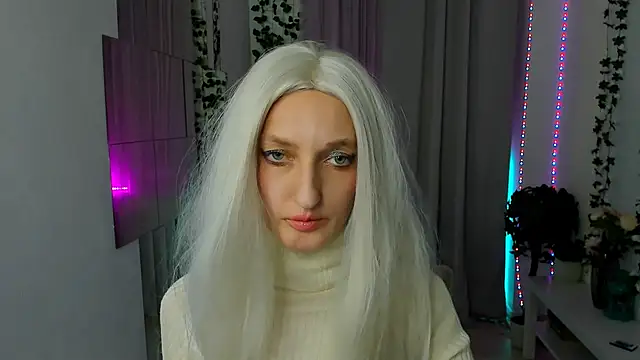 ViktoriaClark online show from 13, 12, 2025