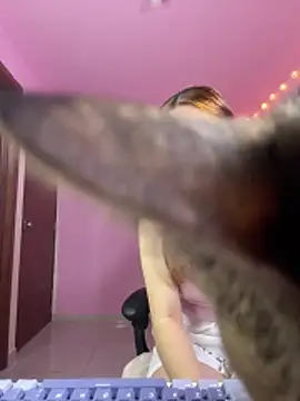 Snapshot of Davne_ chatting on 13, 3, 2026 Davne online show from 13, 3, 2026