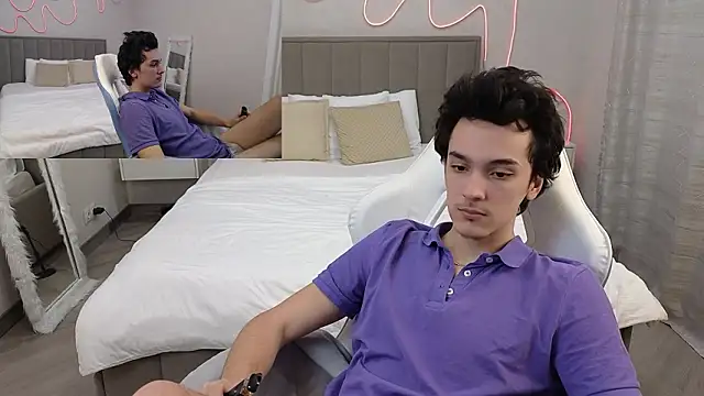 Snapshot of MoonlinSkinn chatting on 8, 2, 2026 MoonlinSkinn online show from 8, 2, 2026