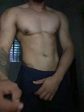 MoreninhoMagrinho online show from 4, 12, 2025