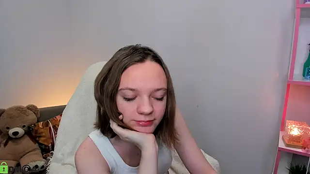 Olivia Riesz online show from 17, 12, 2025