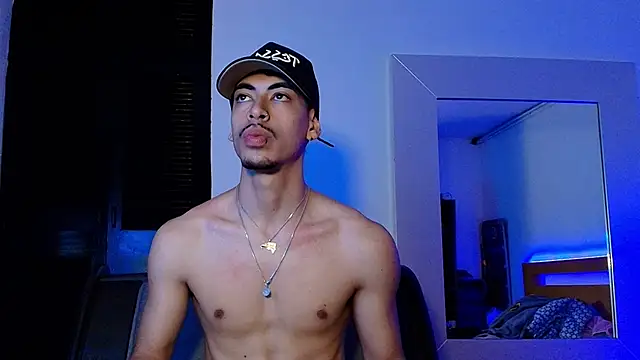 Snapshot of Da_usma00 chatting on 22, 12, 2025 Da usma00 online show from 22, 12, 2025