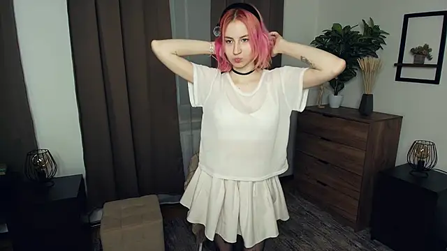 JenaePilkenton online show from 4, 12, 2025