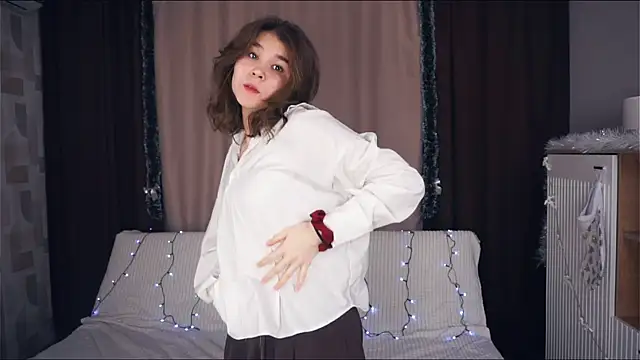 ZulaRattan online show from 18, 12, 2025