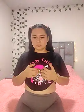 Snapshot of Dulce_fire1 chatting on 19, 12, 2025 Dulce fire1 online show from 19, 12, 2025