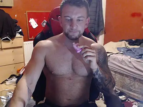 kiltedbody online show from 24, 11, 2025