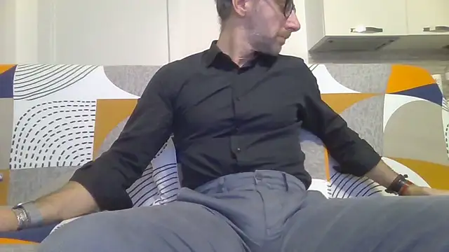 Eroshotlicker online show from 19, 12, 2025