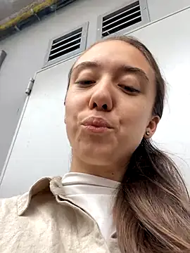 CristinaSw online show from 14, 12, 2025