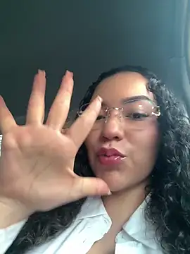 Snapshot of VictoriaaRose chatting on 29, 4, 2026 VictoriaaRose online show from 29, 4, 2026