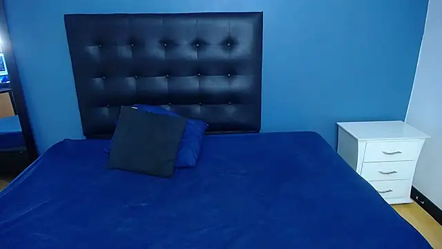 Snapshot of naughty_bigass_18 chatting on 2, 12, 2025 naughty bigass 18 online show from 2, 12, 2025