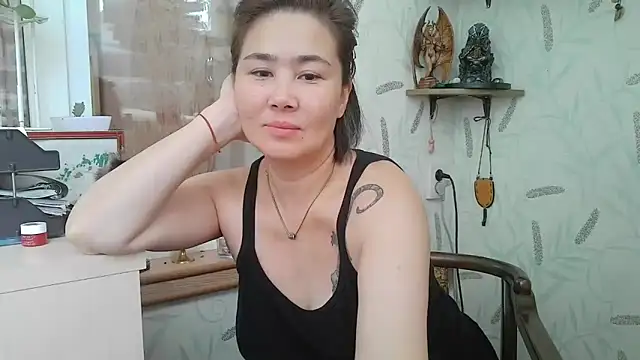 Snapshot of Nettie_Allie chatting on 4, 12, 2025 Nettie Allie online show from 4, 12, 2025