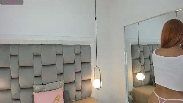 Snapshot of gaby_smit__ chatting on 19, 12, 2025 gaby smit online show from 19, 12, 2025