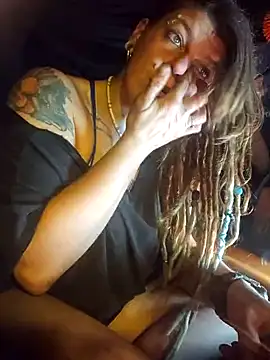 Horny hippie online show from 2, 3, 2025