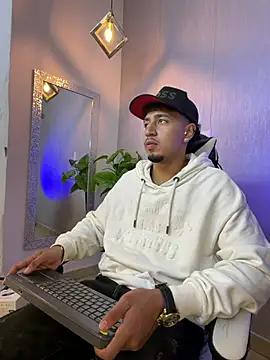 Brand Collins online show from 16, 5, 2026